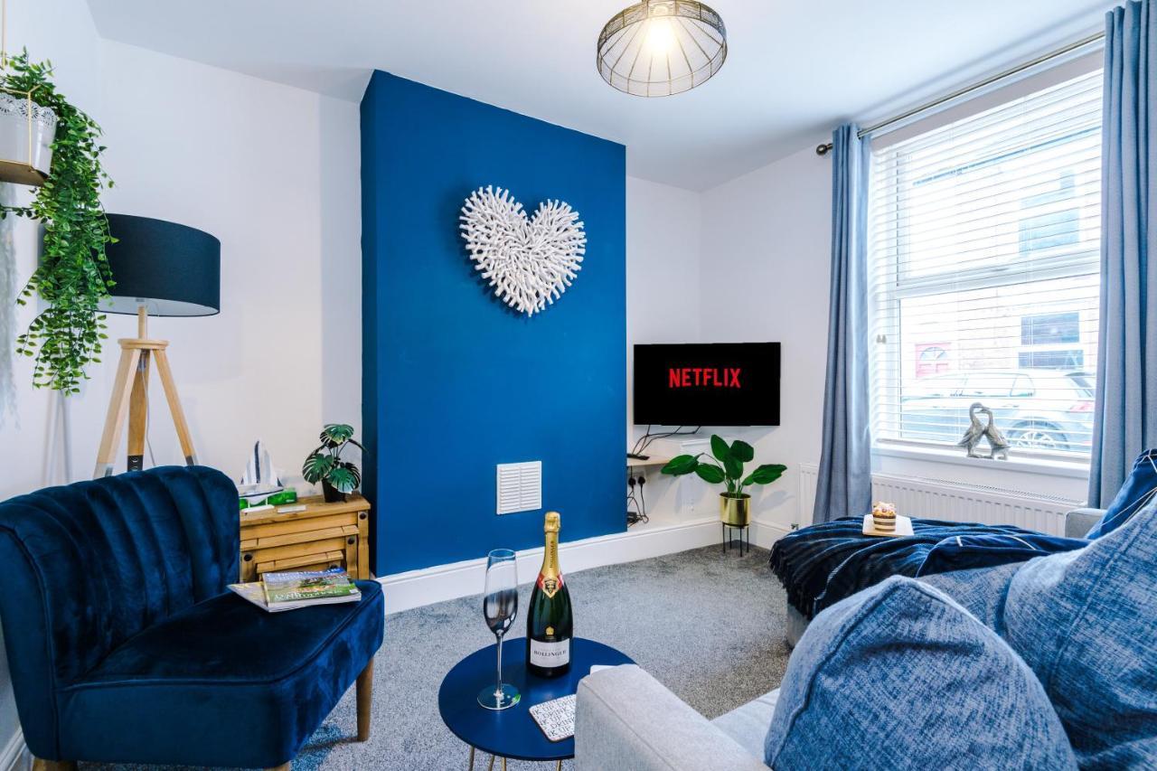 Spacious 2-Bed City-Centre Cottage In Chester By 53 Degrees Property - Ideal For Groups & Couples - Sleeps 6 Dış mekan fotoğraf