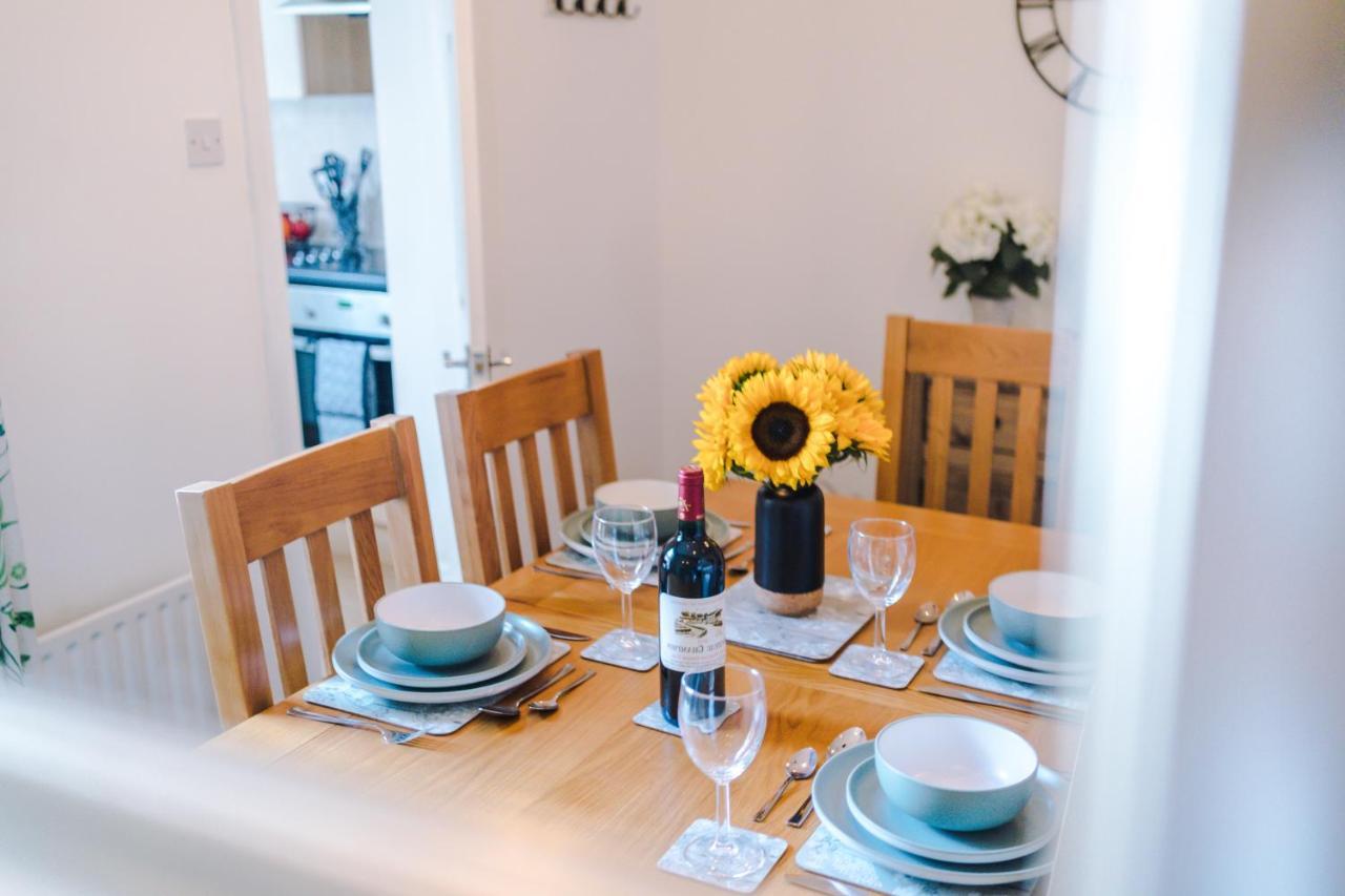 Spacious 2-Bed City-Centre Cottage In Chester By 53 Degrees Property - Ideal For Groups & Couples - Sleeps 6 Dış mekan fotoğraf