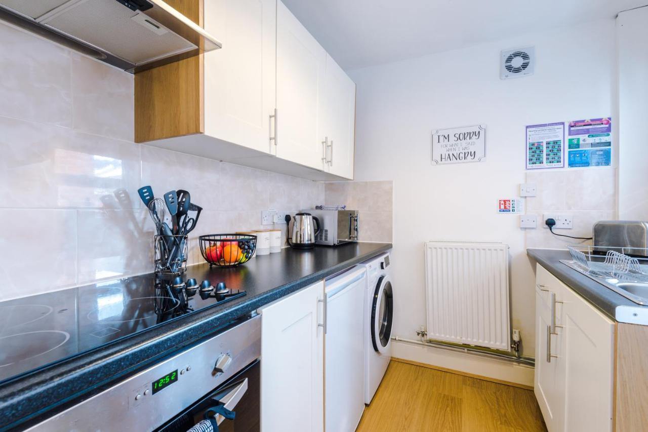 Spacious 2-Bed City-Centre Cottage In Chester By 53 Degrees Property - Ideal For Groups & Couples - Sleeps 6 Dış mekan fotoğraf