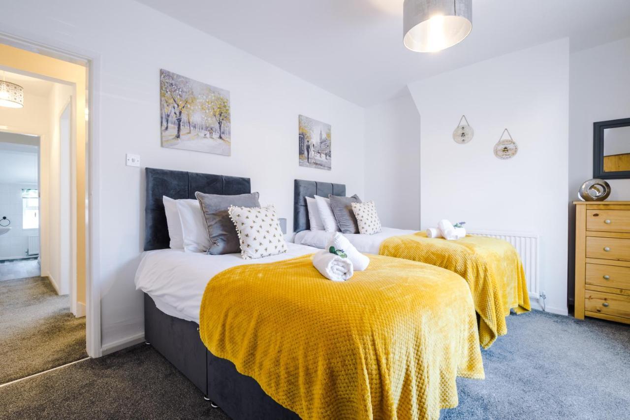 Spacious 2-Bed City-Centre Cottage In Chester By 53 Degrees Property - Ideal For Groups & Couples - Sleeps 6 Dış mekan fotoğraf