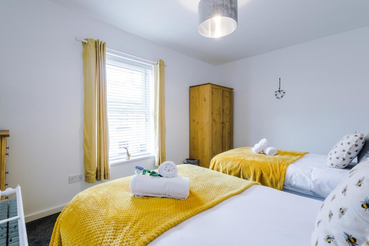 Spacious 2-Bed City-Centre Cottage In Chester By 53 Degrees Property - Ideal For Groups & Couples - Sleeps 6 Dış mekan fotoğraf